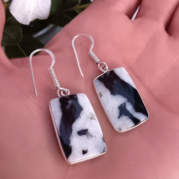 Turquoise Jewelry - 🖤Genuine White Buffalo Turquoise Earrings